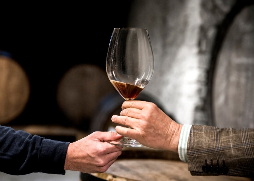 Охладить вино без холодильника